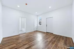 75 Washington St, East Orange, NJ 07017 - Photo 25