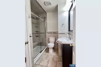 283 Orchard Street 1B #1B, Elmwood Park, NJ 07407 - Photo 9