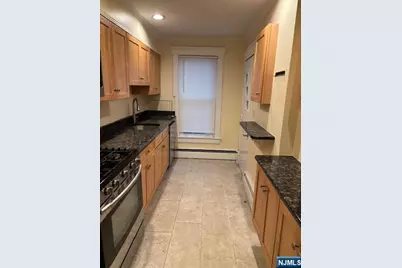 333 Maple Avenue, Oradell, NJ 07649 - Photo 5