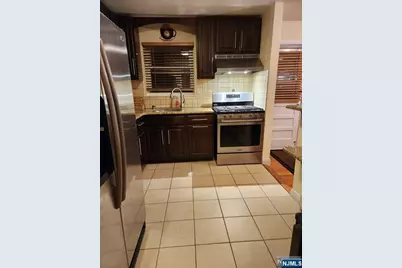 1-42 Virginia Drive A #A, Fair Lawn, NJ 07410 - Photo 5