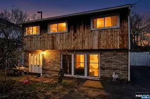 638 Washington Ave, Washington Township, NJ 07676 - Photo 13