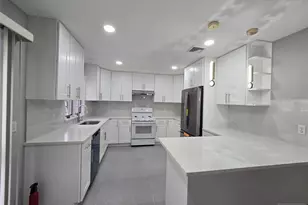 423 West St, Fort Lee, NJ 07024 - Photo 5