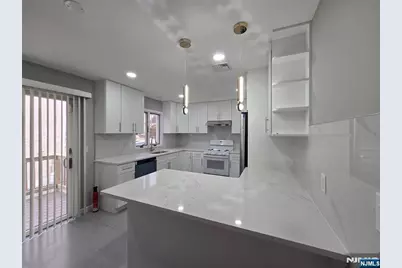 423 West Street, Fort Lee, NJ 07024 - Photo 7