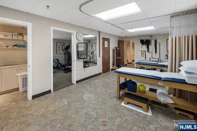 27 S Franklin Turnpike 101 #101, Ramsey, NJ 07446 - Photo 5