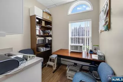 27 S Franklin Turnpike 301 #301, Ramsey, NJ 07446 - Photo 9