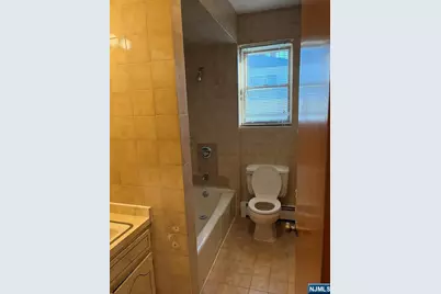 36 North Street, Elmwood Park, NJ 07407 - Photo 11