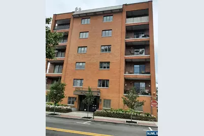 633 Palisade Avenue 3C #3C, Cliffside Park, NJ 07010 - Photo 9