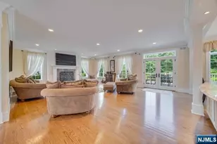 63 Grandview Ave, North Caldwell, NJ 07006 - Photo 11