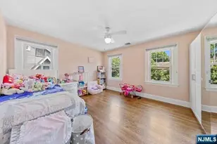 940 Garrison Ave, Teaneck Township, NJ 07666 - Photo 15