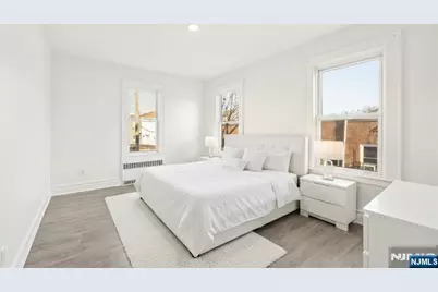 111 Scheerer Avenue, Newark, NJ 07112 - Photo 9