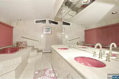 5 Carnot Avenue, Woodcliff Lake, NJ 07677 - Photo 27