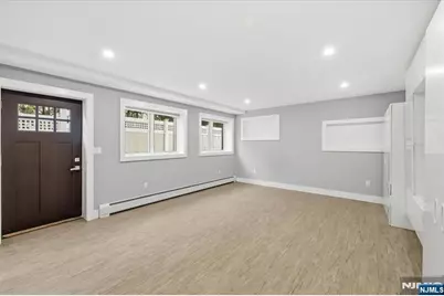 12 Orchard Street 12 #12, Edgewater, NJ 07020 - Photo 7