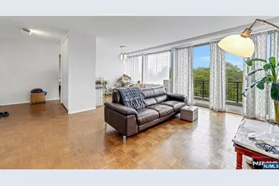 2 Horizon 626 #626, Fort Lee, NJ 07024 - Photo 7