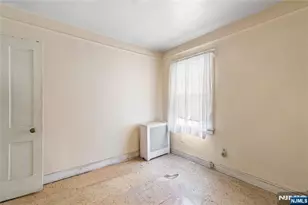 354 Hayward St, Orange, NJ 07050 - Photo 13