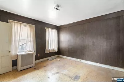 354 Hayward Street, Orange, NJ 07050 - Photo 11