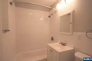 807 Washington Dr, Ramsey, NJ 07446 - Photo 3