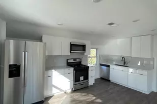 73 Macarthur Ave 2nd Floor, Lodi, NJ 07644 - Photo 3