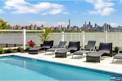 15 Somerset Lane 302 #302, Edgewater, NJ 07020 - Photo 23