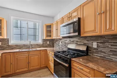 25 Palisade Avenue 1 #1, Garfield, NJ 07026 - Photo 9