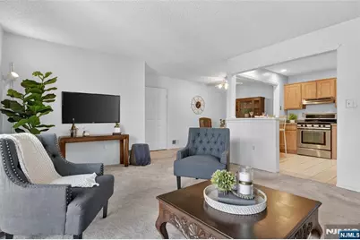 560 Holly Court, Mahwah, NJ 07430 - Photo 13