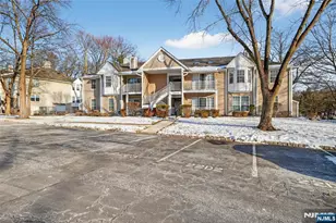 560 Holly Ct, Mahwah, NJ 07430 - Photo 1
