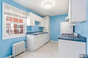 63 W Hudson B7, Englewood, NJ 07631 - Photo 9