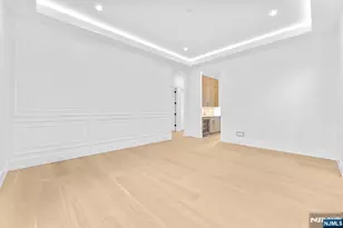 156 Stuart St, Paramus, NJ 07652 - Photo 11