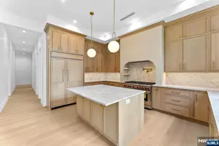 156 Stuart St, Paramus, NJ 07652 - Photo 13