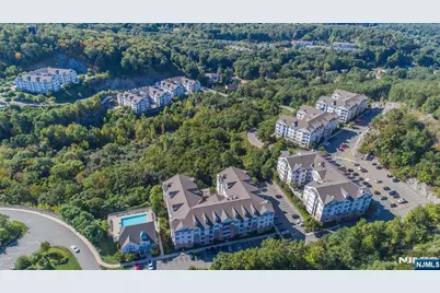 8412 Sanctuary Boulevard, Riverdale, NJ 07457 - Photo 11