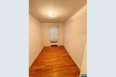 145 Sargeant Avenue, Clifton, NJ 07013 - Photo 5