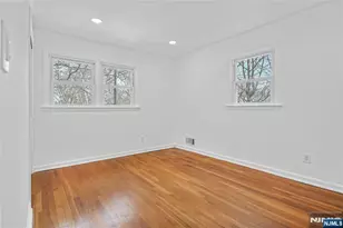 24 Gilbert Ave, Paramus, NJ 07652 - Photo 9