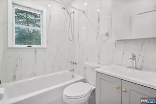 24 Gilbert Ave, Paramus, NJ 07652 - Photo 7