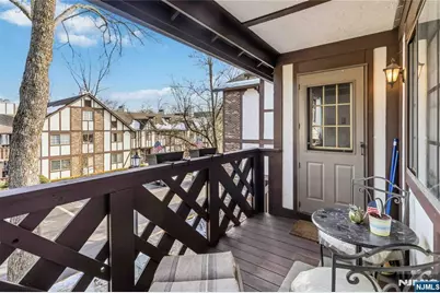 1306 Faulkner Court, Mahwah, NJ 07430 - Photo 23