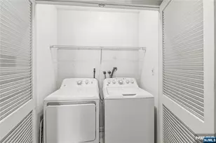 1306 Faulkner Ct, Mahwah, NJ 07430 - Photo 11