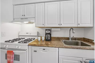 605 Grove F 16 #F 16, Clifton, NJ 07013 - Photo 17