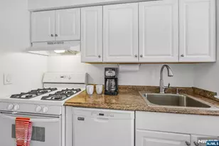 605 Grove F 16, Clifton, NJ 07013 - Photo 17