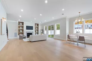 333 Harrison St, Paramus, NJ 07652 - Photo 17