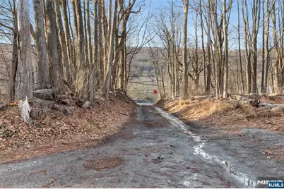 2046 Macopin Road, West Milford, NJ 07480 - Photo 19