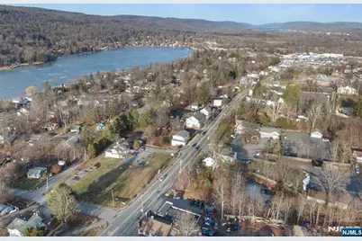 2046 Macopin Road, West Milford, NJ 07480 - Photo 13