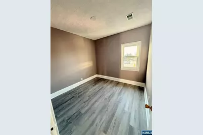 86 Hunter Street, Lodi, NJ 07644 - Photo 7