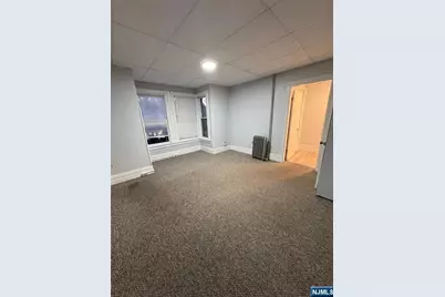 195 Ramapo Valley Road 2A #2A, Oakland, NJ 07436 - Photo 1