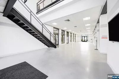 1 Lethbridge Plaza 3 #3, Mahwah, NJ 07430 - Photo 5