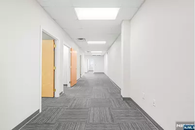 1 Lethbridge Plaza 33 #33, Mahwah, NJ 07430 - Photo 1