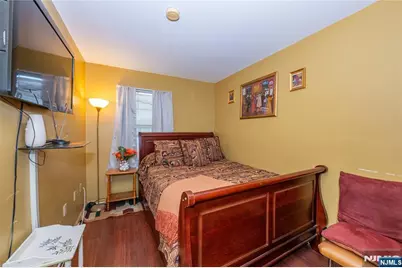 3 Martha Court, Newark, NJ 07103 - Photo 9