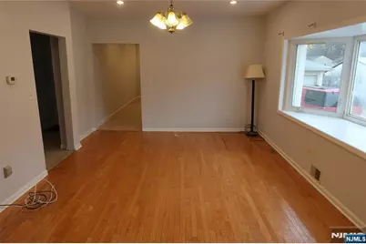 173 E 54th Street, Elmwood Park, NJ 07407 - Photo 3