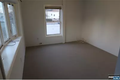 173 E 54th Street, Elmwood Park, NJ 07407 - Photo 7