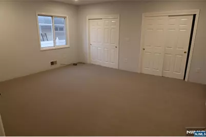 173 E 54th Street, Elmwood Park, NJ 07407 - Photo 9