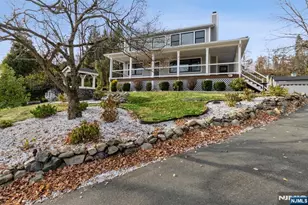 17 Rockaway Valley Rd, Montville Township, NJ 07045 - Photo 3