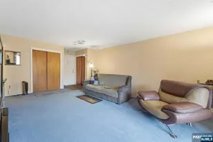 307 Edison Glen Terrace 307, Edison, NJ 08837 - Photo 3