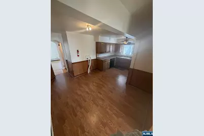 628 2nd Avenue 1st Floor #1st floor, Lyndhurst Township, NJ 07071 - Photo 7